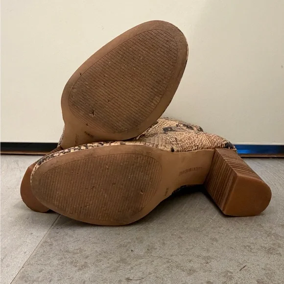 Lucky Brand Ankle Boots - Picture 5 of 6